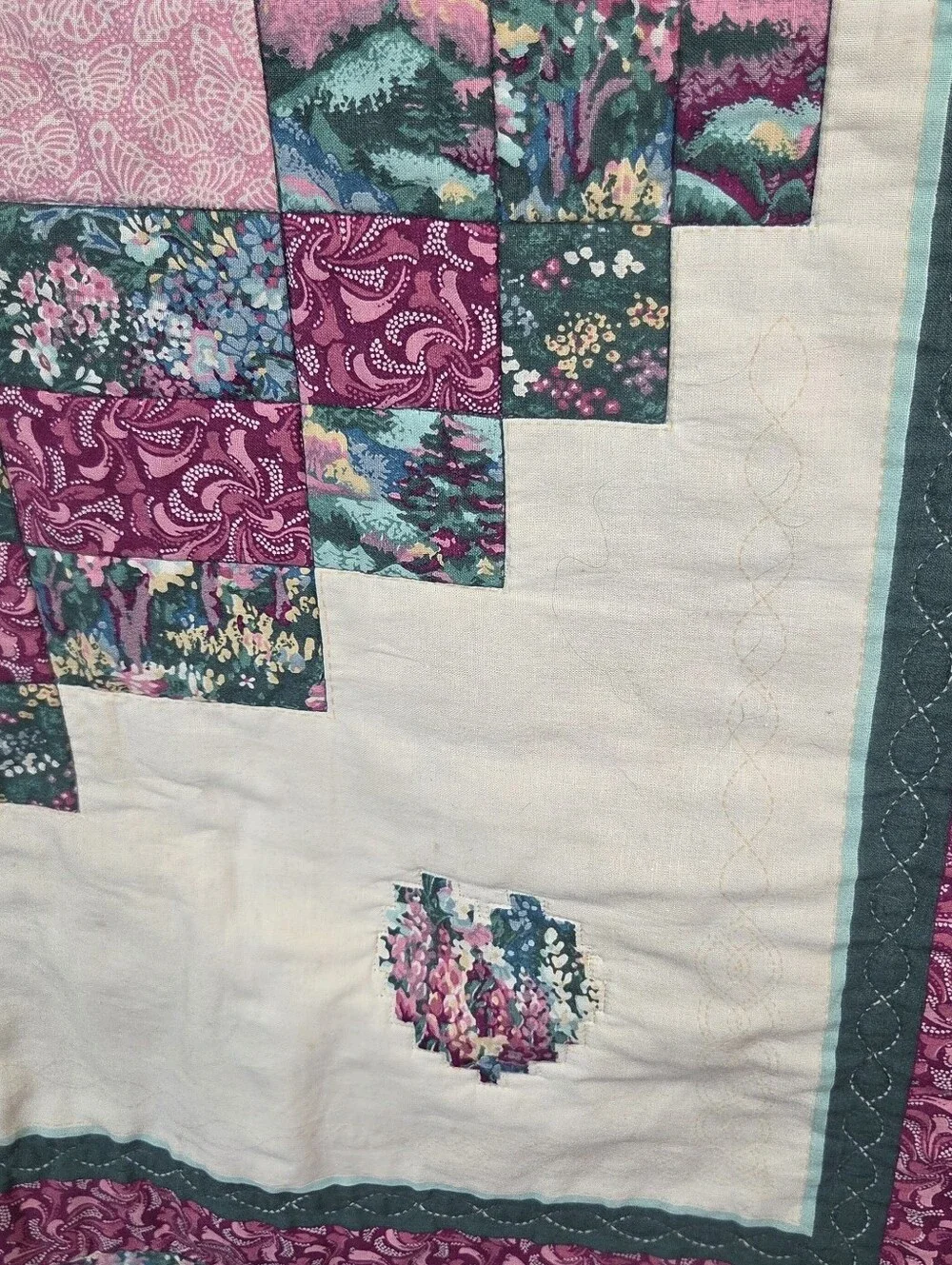 Handmade Patchwork Quilt Wall Hanging 34x33 Heart Floral Cottagecore Farmhouse